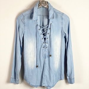Hint of Mint Denim Chambray Lace Up Shirt Small